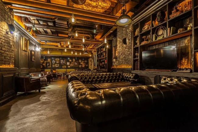 Tangiers Lounge Leo Tangiers Lounge Leo